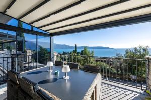 Gallery image of Residence Virgilio Yellow in Toscolano Maderno