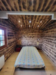 Katil atau katil-katil dalam bilik di Chalet d'alpage avec vue incroyable