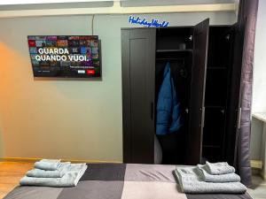 Billede fra billedgalleriet på Nuovo Moderno Rifugio sul Lago by Holiday World i Nebbiuno + 21 billeder