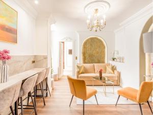 Część wypoczynkowa w obiekcie Merveil - Luxury Suite - Louvre - Rousseau