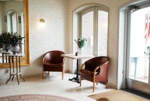 Posezení v ubytování Dronninglund Hotel