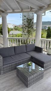 Posezení v ubytování Villa Spartandom
