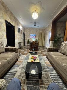 Et opholdsområde på Home Dwarka express way