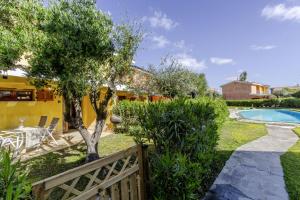 Swimmingpoolen hos eller tæt på Villa Emerald private compound swimming pool