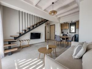 Khu vực ghế ngồi tại ZEN BLU Boutique & Suites