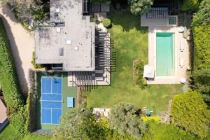 Πισίνα στο ή κοντά στο Malibu Reserve by Stay Awhile Villas