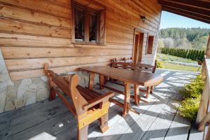Balkón alebo terasa v ubytovaní Domek Karkonosze