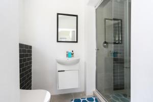 Phòng tắm tại Bakoven Beach House +93 ảnh