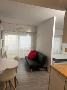 Χώρος καθιστικού στο Apartamiento vista al Mar - Holiday center en Roses +17 φωτογραφίες