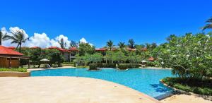 Бассейн в Tropical Holiday Home at Laguna Phuket или поблизости