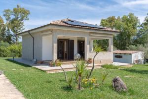 Κήπος έξω από το Villa Relax tra i mirti