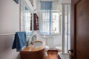 Bagno di Lovely House with private pool 3X2 with jacuzzi and breakfast with garden and BBQ next seaside and train station