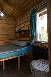 Postel nebo postele na pokoji v ubytování harmony.of.mountains twin room