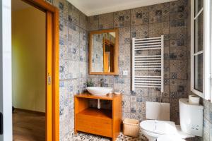 Bagno di GuestReady – Rustic Charm in Peaceful Madeira