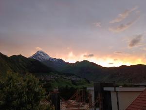 Splošen pogled na gorovje oz. razgled na gore, ki ga ponuja hotel