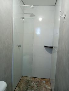 Koupelna v ubytování Quartos pra hospedagem em Maragogi