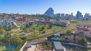 Nespecifikovaný výhled na destinaci Calpe nebo výhled na město při pohledu z vily