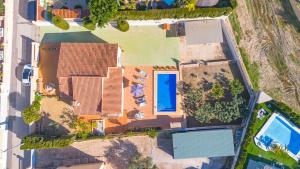 Bazén v ubytování Villa Tere - PlusHolidays nebo v jeho okolí