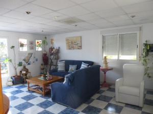 Гостиная зона в Hostal Puerto Genovés