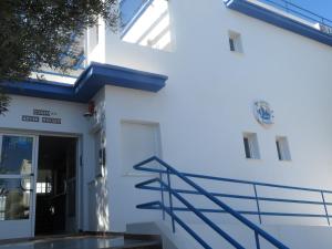 Фасад или вход в Hostal Puerto Genovés