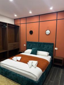 Postel nebo postele na pokoji v ubytování Andor Luxury Hotel & Duplex