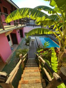 A piscina localizada em Pousada Pitaya Maresias ou nos arredores