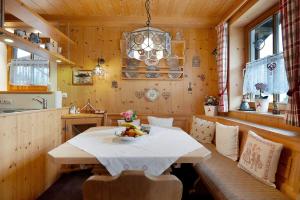 Φωτογραφία από το άλμπουμ του Ferienwohnung Huttenberg σε Reit im Winkl +22 φωτογραφίες