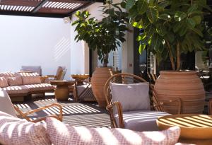 Posezení v ubytování Leonardo Plaza Cypria Maris Beach Hotel & Spa