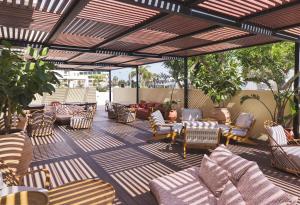 Posezení v ubytování Leonardo Plaza Cypria Maris Beach Hotel & Spa