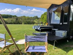 Κήπος έξω από το Pop up campsites