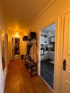 Ένα ή περισσότερα κρεβάτια σε δωμάτιο στο Petit paradis