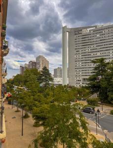 Γενική άποψη της πόλης Κουρμπεβουά ή θέα της πόλης από  αυτό το διαμέρισμα