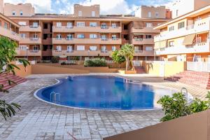 Bazén v ubytování Seaside Escape, Pool & Terrace in Puertito Güímar nebo v jeho okolí