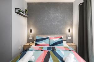 Postel nebo postele na pokoji v ubytování Modern Ensuite Rooms in Shared Apartment Near Balluta Bay Sliema Gzira