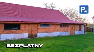Budova, v ktorej sa farma nachádza