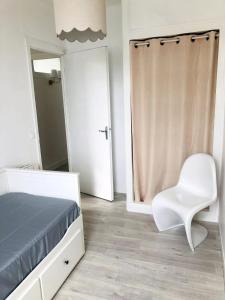 Photo de la galerie de l'établissement Appartement familial lumineux à 100m de la plage, à Perros-Guirec 20 autres photos