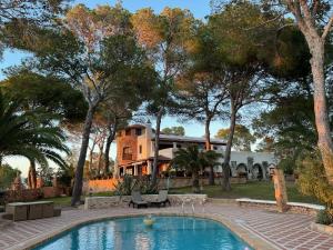 Bazén v ubytování Villa Colina Ibiza nebo v jeho okolí