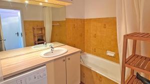 Et badeværelse på Les Hauts du Sémaphore + 37 billeder