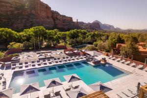 Nespecifikovaný výhled na hory nebo výhled na hory při pohledu z hotelu
