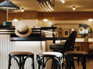 Posezení v ubytování Novotel Paris Suresnes Longchamp