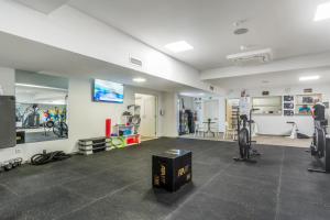 Фитнес-центр и/или тренажеры в Hotel Rural Brícia Du Mar