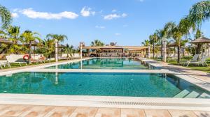 Бассейн в Hotel Rural Brícia Du Mar или поблизости