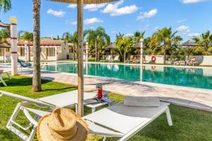 Бассейн в Hotel Rural Brícia Du Mar или поблизости