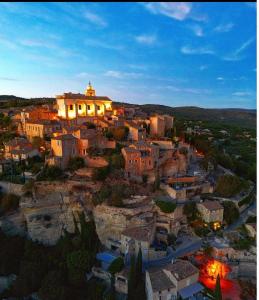 Nespecifikovaný výhled na hory nebo výhled na hory při pohledu z apartmánu