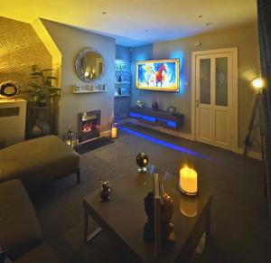 Φωτογραφία από το άλμπουμ του Luxury 3-Bed w- garden & game Room 5 mins from Chester σε Saltney