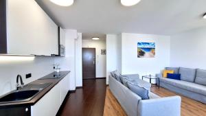 Kuchyňa alebo kuchynka v ubytovaní ATapartments - Trzy Zagle