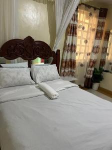 Dynamic Fully Furnished Apartments in Nairobi, 14 km from Jomo Kenyatta International Airport and the SGR客房内的一张或多张床位