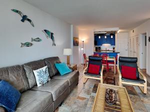 Χώρος καθιστικού στο Seventh Heaven