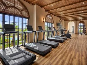 Fitness centrum a/nebo fitness zařízení v ubytování Mövenpick Resort Phan Thiet