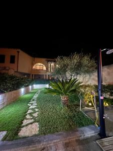 Κήπος έξω από το Casa Clelia